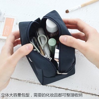 現貨熱銷-韓國 ins 可愛眼睛 防水 尼龍 大容量 化妝包 旅行 收納包