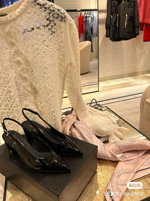 Chanel 經典sling back粗跟尖頭涼鞋 漆皮黑色 6cm 低調奢華款