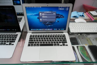 Macbook Air 13吋 i5 2017 8G RAM 256G