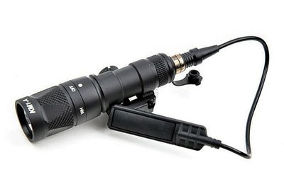 [01] SOTAC M300V IR 戰術槍燈 黑 ( 寬軌魚骨夾具瞄具腳架配件紅外線激光快瞄定標器瞄準鏡狙擊鏡雷射