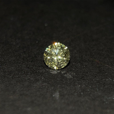 天然變色龍鑽石(Natural Chameleon Diamond)0.40ct [基隆克拉多Y拍]