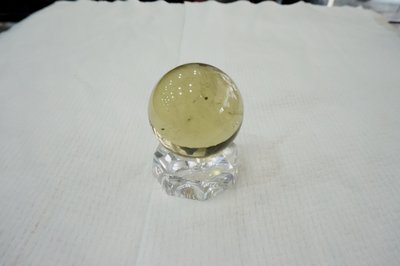 [S.D.小晶洞專賣店] 頂級天然清透激光巴西黃水晶球53mm重:210g@1@