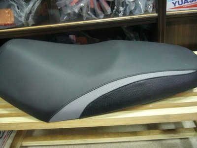 SUZUKI 鈴木 GSR NEX 八耐版 正廠 原廠 座墊/坐墊/椅墊 雙色邊 雙色款 可直上