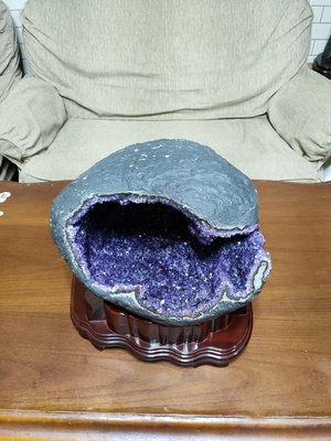 烏拉圭紫水晶洞重量級44.9公斤OB