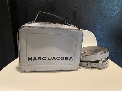 MARC JACOBS真品  二手精品便宜出售 小牛皮， MJ 相機包 ，箱子包，斜背包 側背包 ，手提 肩背包 付背帶/ 原廠防塵套