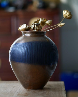 日本 玉川堂 純手工一張打 銅花瓶，兩種花紋捶打，兩種顏色，