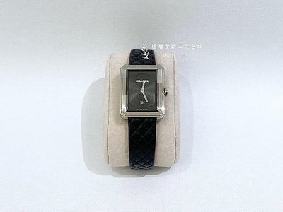 遠麗精品(板橋店) S3338 CHANEL BOY·FRIEND 黑色菱格錶帶方框錶 H6585