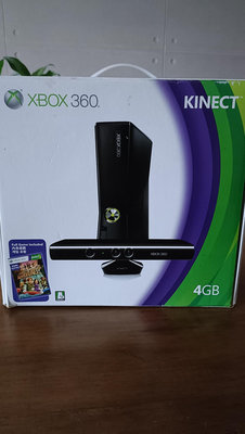 XBOX 360 主機+ Kinect + 無線手把*2 +大冒險遊戲片