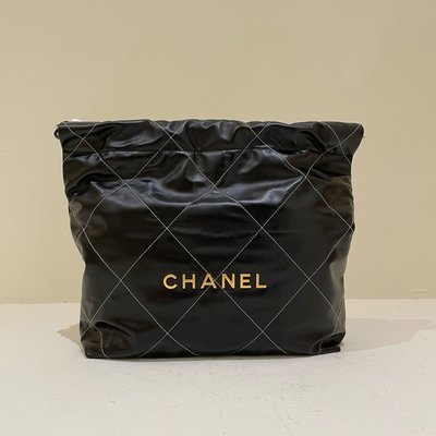 Chanel 22托特包 黑色 白線 小款 金釦《精品女王全新&amp;二手》