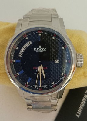 全新 瑞士EDOX伊度  42mm  星期 日曆  透明錶背原廠訂價 58,200 盒單齊全  不議價 oris ball