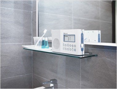 山進二波段藍芽浴室收音機(H202) 手機音樂可透過藍芽由收音機喇叭播出-【便利網】