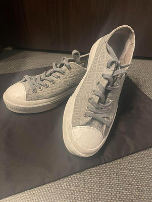 新款GIVENCHY 灰色滿版logo  內皮革休閒鞋懶人鞋41 gucci  dior