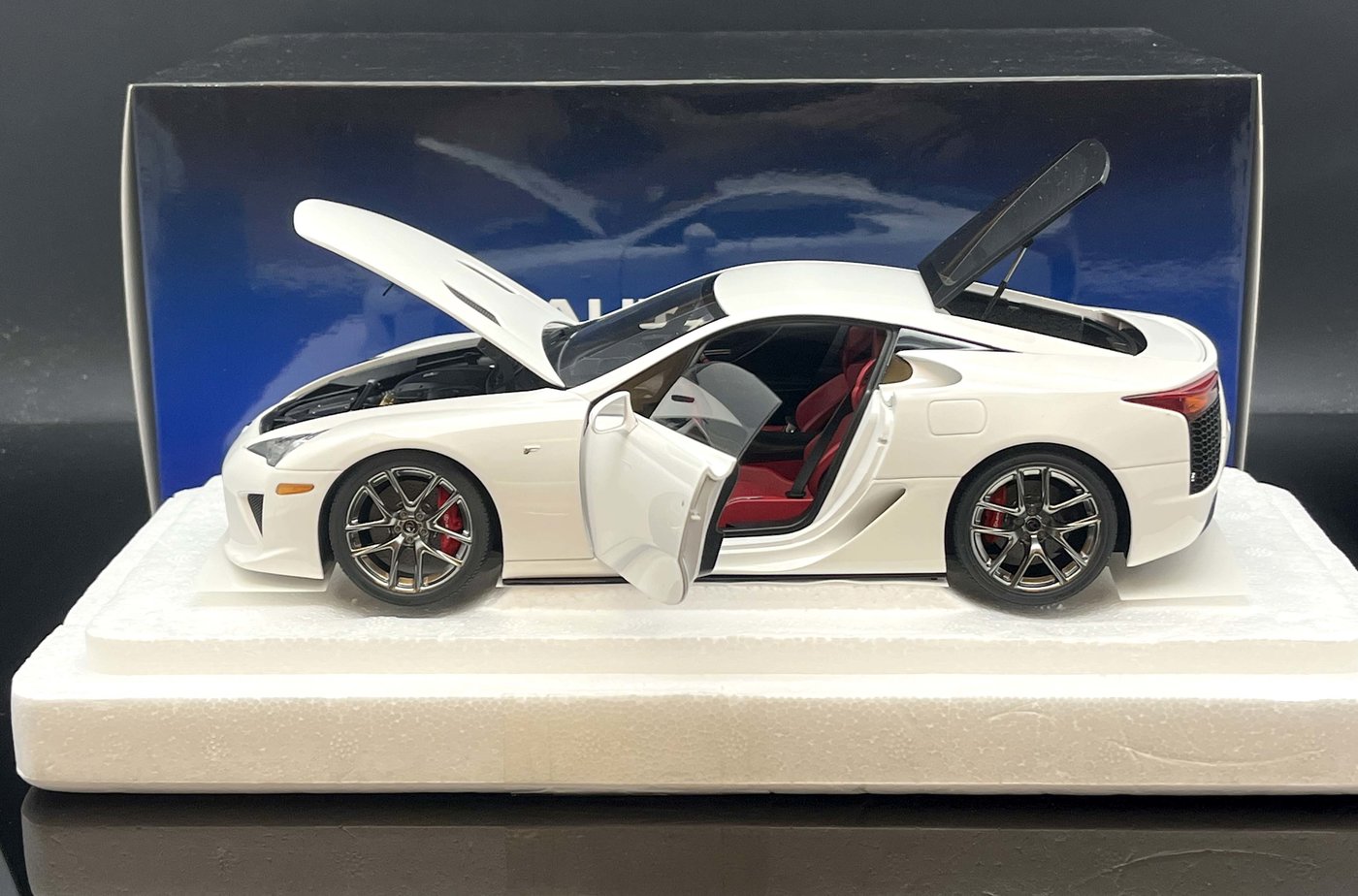 MASH】 現貨特價Autoart 1/18 Lexus LFA white 78850 | Yahoo奇摩拍賣