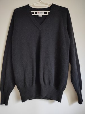 （已售）全新 男 厚織款 美國Alps 黑色V領 100%喀什米爾 cashmere 羊絨毛衣