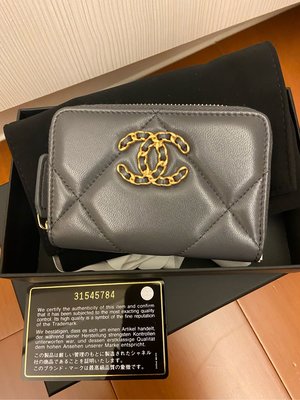 Chanel 19 3層卡包