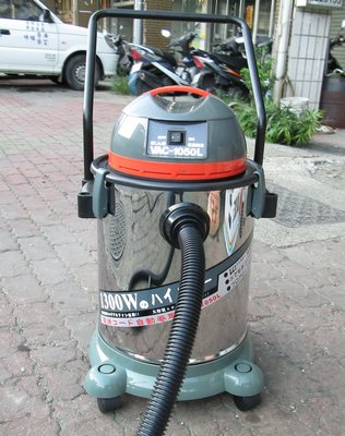 【專業洗車設備の店 】VAC-1050L 工業 乾濕兩用吸塵器~電源線自動收線