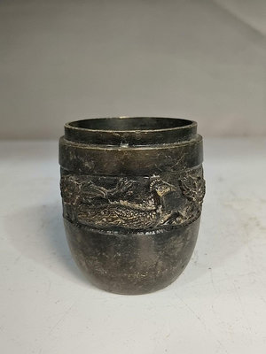 x日本回流老物件:香桶。黃銅材質。帶高浮雕工藝。品相很不錯
