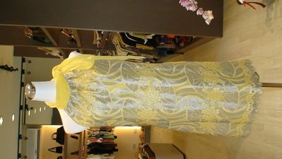 澳洲超級名品~~COLLET~~艷黃蕾絲削肩綁帶小禮服~~超低特價轉賣喔~~~