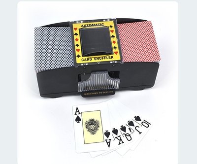 (快速出貨)盒裝-撲克牌 電動 自動 洗牌機-聚會-派對-21點 大老二 德州撲克 遊戲道具(桌遊、聚會遊戲、KTV遊戲