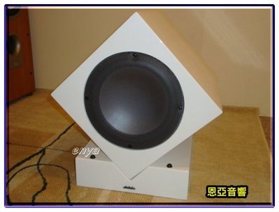 【恩亞音響】來電優惠 TikAudio Audiofan SUB1000鋼琴烤漆 10吋 重低音黑白兩色可選