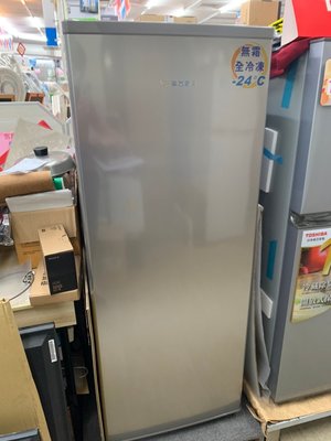 自動除霜《586家電館》HAWRIN華菱直立式冷凍櫃158公升【HPBD-180WY】同 HPBD-168WY