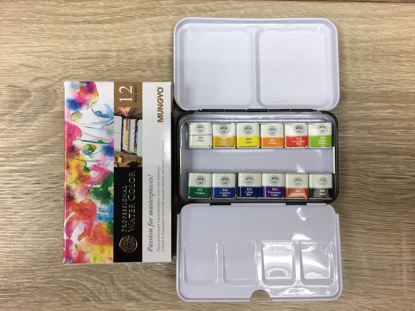  MUNGYO Professional Watercolor Set, Tin Case, 12 Count