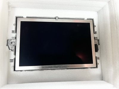 BENZ W212 S212 W218大螢幕～便宜賣