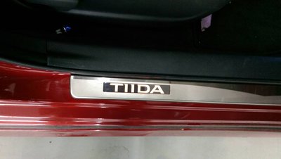 車酷中心 NISSAN 2012~2019 TIIDA  LED迎賓踏板一組{原廠件}3800元安裝價