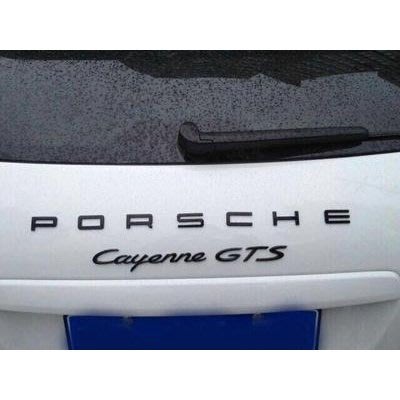 保時捷 Porsche 全系列 黑尾標 911 卡宴 Cayenne Macan 尾門車標 字標黑紅 GTS 金屬標-汽車館