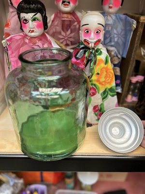 古早 氣泡 玻璃罐 綠色+早期 鋁糖果罐蓋子/當柑仔店 糖果玻璃罐底部 有友字 擺飾 花瓜罐 懷舊/復古 劇組 古道具