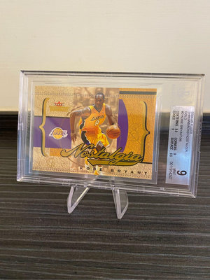 《限量/96》2004-05 Fleer Nostalgia Kobe Bryant Gold BGS湖人傳奇球星黑曼巴科比限量金版鑑定卡#POP2唯一一張9分
