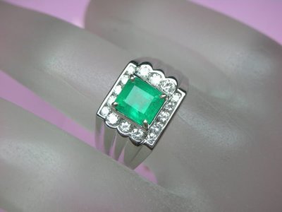 (雲凱珠寶部落格)1.08克拉天然祖母綠戒指，哥倫比亞祖母綠