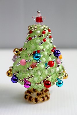 【串珠】珠中珠 吊飾 手工串珠 聖誕樹 迷你聖誕樹 飾品 裝飾 串珠材料包 串珠成品 聖誕禮物