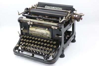 德國古董復古機械臺式打字機Olympia杭州現貨收藏擺設~特價