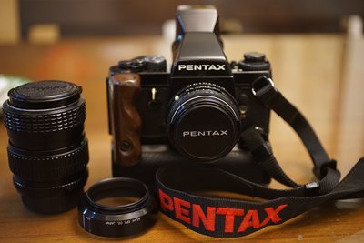 【售】收藏級9成新Pentax LX旗艦機+FB-1,FC-1腰平眼平兩用最大最亮的觀景窗