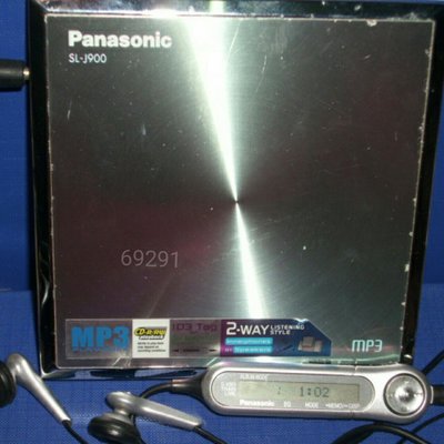 國際牌CD隨身聽~金屬機身全台唯一，CD隨身聽，CD播放器，隨身聽，播放器~Panasonic國際牌CD隨身聽~功能正常