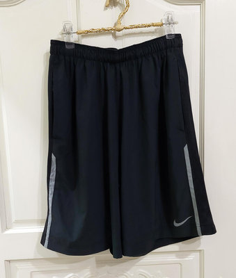 Nike 耐吉 柔軟休閒短褲（買滿一千五之贈品）