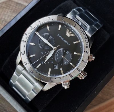 EMPORIO ARMANI Mario 黑色面錶盤 銀色不鏽鋼錶帶 三眼計時石英 男士手錶AR11241 亞曼尼腕錶