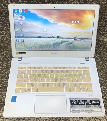Acer Aspire V3-371-71NV i7-4510U 240GB SSD 13.3吋 白