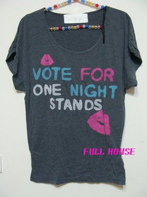 【FULL HOUSE 】PUBLIC LIBRARY  "vote for one night stands"徵求一夜情 逗趣　Q TEE