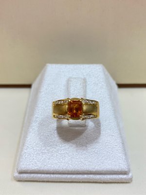 1.4克拉天然黃寶石鑽石戒指，出清現金特賣16800元，只有一個買到賺到，不議價，簡單設計款式適合平時配戴