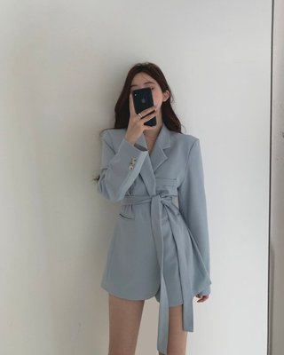 韓國 長版西裝外套 附腰帶 水藍色 黑色 米白色 卡其色 西裝外套 長版外套 長版大衣 顯瘦 墊肩 挺版
