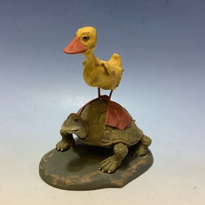 american chestnut folk 站在烏龜背上的小鴨 : 雕塑 精品 擺飾 雪人 烏龜 鴨 裝飾 居家 收藏