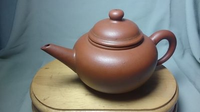 中國宜興早期紅泥標準壺（榮芳）