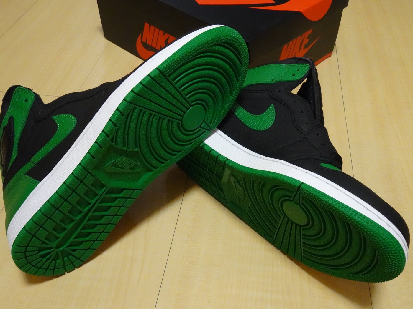 NIKE AIR JORDAN 1 RETRO HIGH OG PINE GREEN 黑綠皮革荔枝皮555088