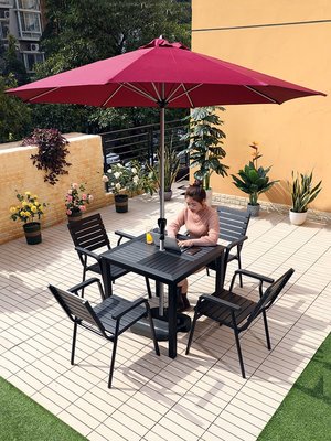 WAN戶外桌椅庭院帶傘組合休閑咖啡廳室外現代陽臺花園塑木桌椅
