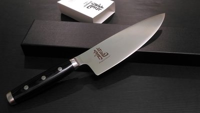 龍DARGON CLASSIC系列 BD1N鋼材 210mm 寬版主廚刀 ，切菜刀 氮化鋼 料理刀 硬度63