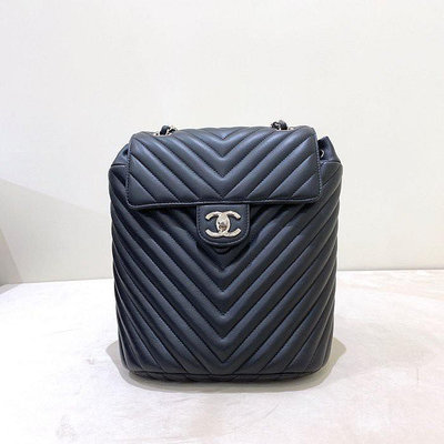 全新正品 Chanel 後背包 中 黑色 山形紋 牛皮 銀釦