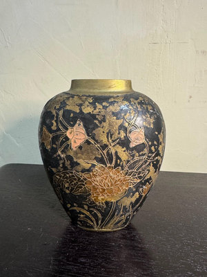 純手工銅花瓶 扁型花器 手工漆器彩繪雕刻 蓮花圖案，稀少老物
