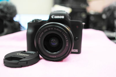 Canon M50+15-45mm 1:3.5-6.3 IS STM 9成9新 水貨 無盒裝 保固至2021年08月